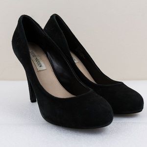 Women Steve Madden pumps, high heels